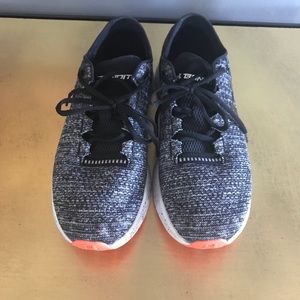 Under Armour Bandit-2 Sneakers